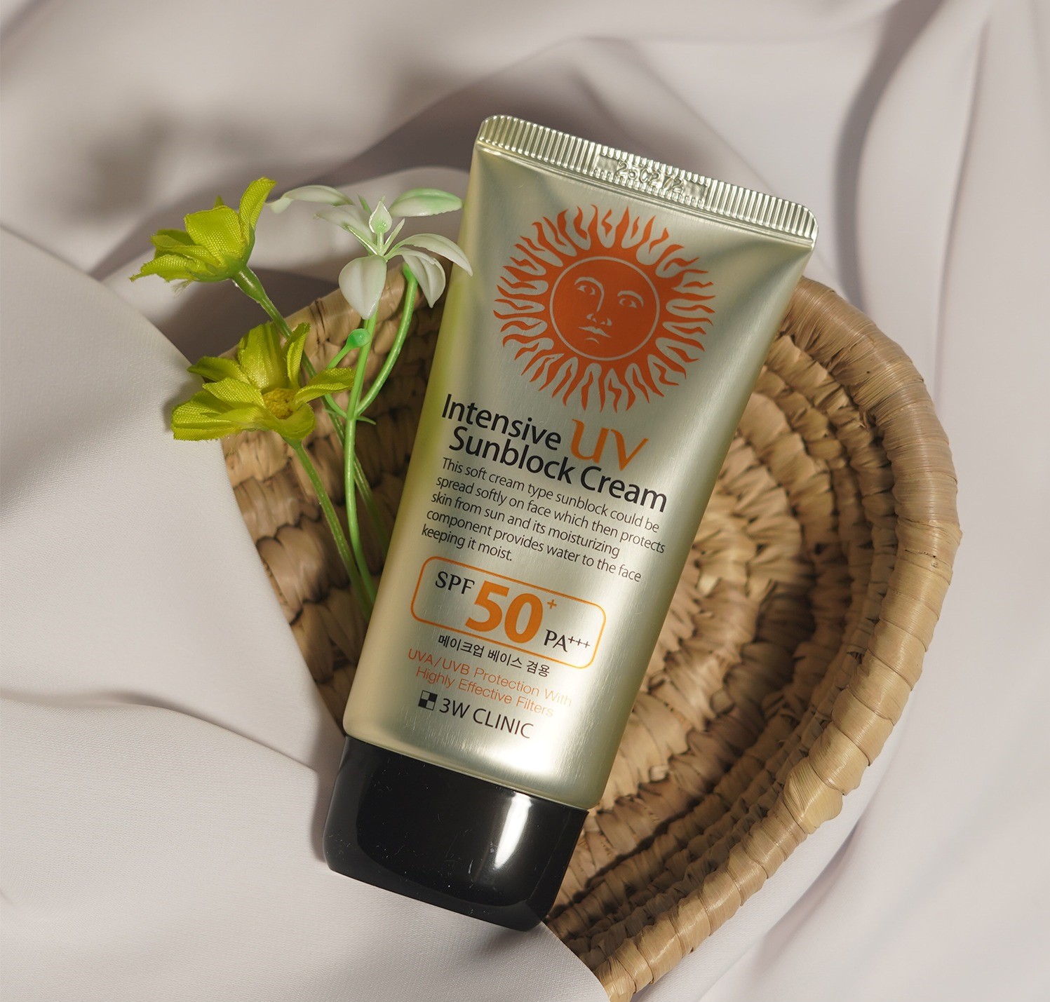 3W Clinic Intensive Sunblock Cream SPF 50+ PA+++ - Image 2