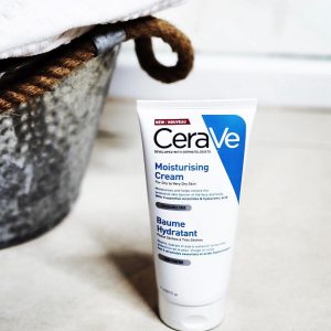 𝐂𝐞𝐫𝐚𝐯𝐞 𝐦𝐨𝐢𝐬𝐭𝐮𝐫𝐢𝐳𝐢𝐧𝐠 𝐜𝐫𝐞𝐚𝐦