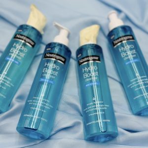 Neutrogena Hydro Boost Water Gel Cleanser- 200 mL